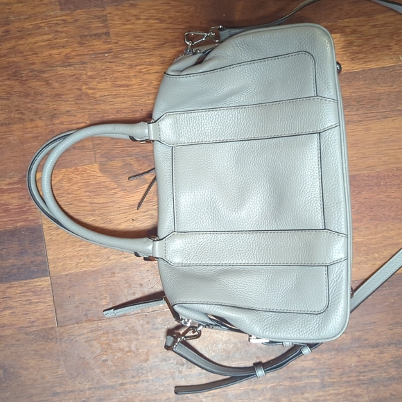 Michael kors purse - Picture 2 of 4